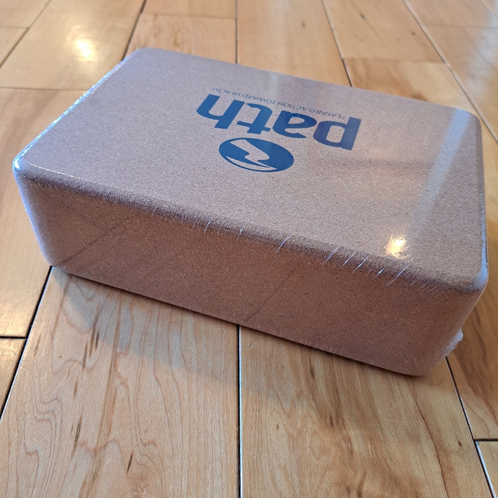 NEW Cork Yoga Block 9"x 6"x 3" w/ Comfortable Edge - Picture 5 of 7